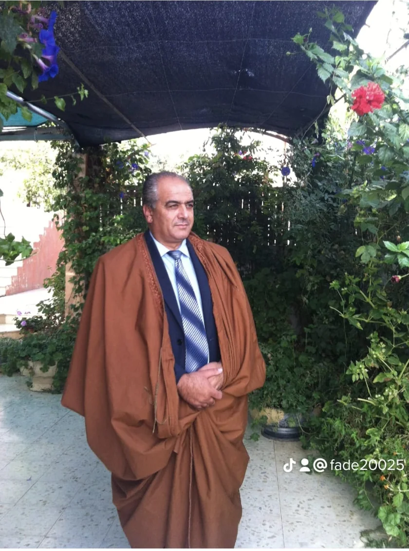 صورة ثانية مقدمة ضمن التعريف بصاحب مدرسة النجوم